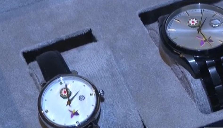 Ərdoğan İlham Əliyevə üstündə Xarıbülbül təsviri olan saatlarhədiyyə etdi (FOTO)