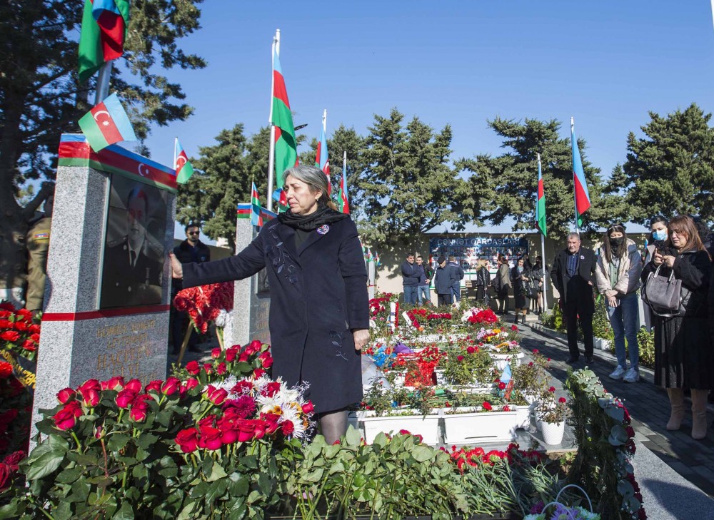 Şəhid Ülvi Hacıyev doğum günündə anıldı- FOTOLAR