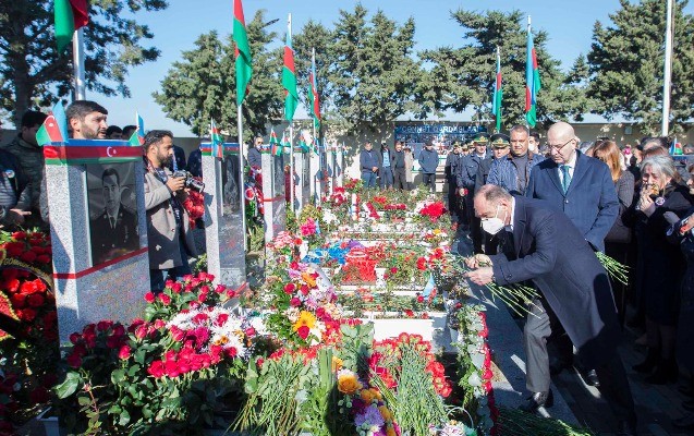 Şəhid Ülvi Hacıyev doğum günündə anıldı- FOTOLAR