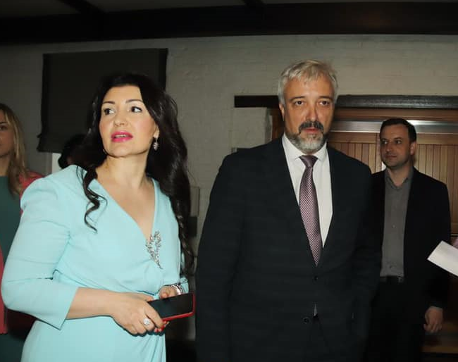 Oktay Şirəliyevin qızı da vəzifəsindən çıxarıldı- FOTO