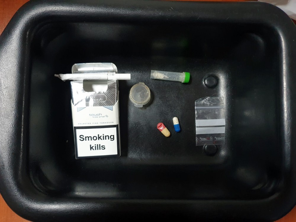 Gömrükdə yoxlama zamanınarkotik vasitə aşkarlanıb