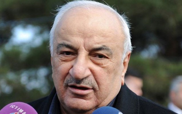 "Bacım qızının başına daş düşsün" -Abid Şərifovdan rüşvətə görə işdən çıxarılan qohumuna sərt sözlər  (VİDEO)