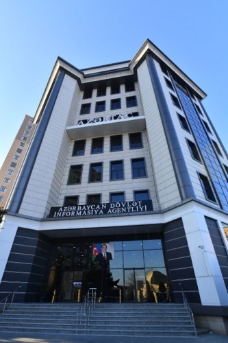 İlham Əliyev AZƏRTAC-ın yeni binasında- FOTOLAR (YENİLƏNİB)