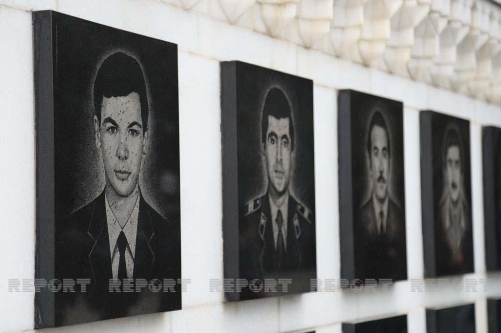 MN rəhbərliyi Şəhidlər xiyabanını ziyarət etdi- FOTOLAR