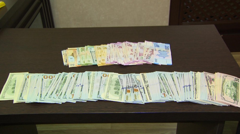 Bakıda 63 min manatlıq oğurluq edən şəxslər görün kim imiş-FOTO+VİDEO