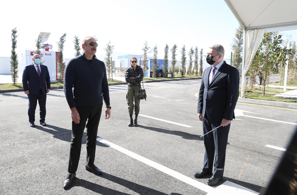 İlham Əliyev Ağdam Sənaye Parkında iki müəssisənin təməlini qoyub- FOTOLAR