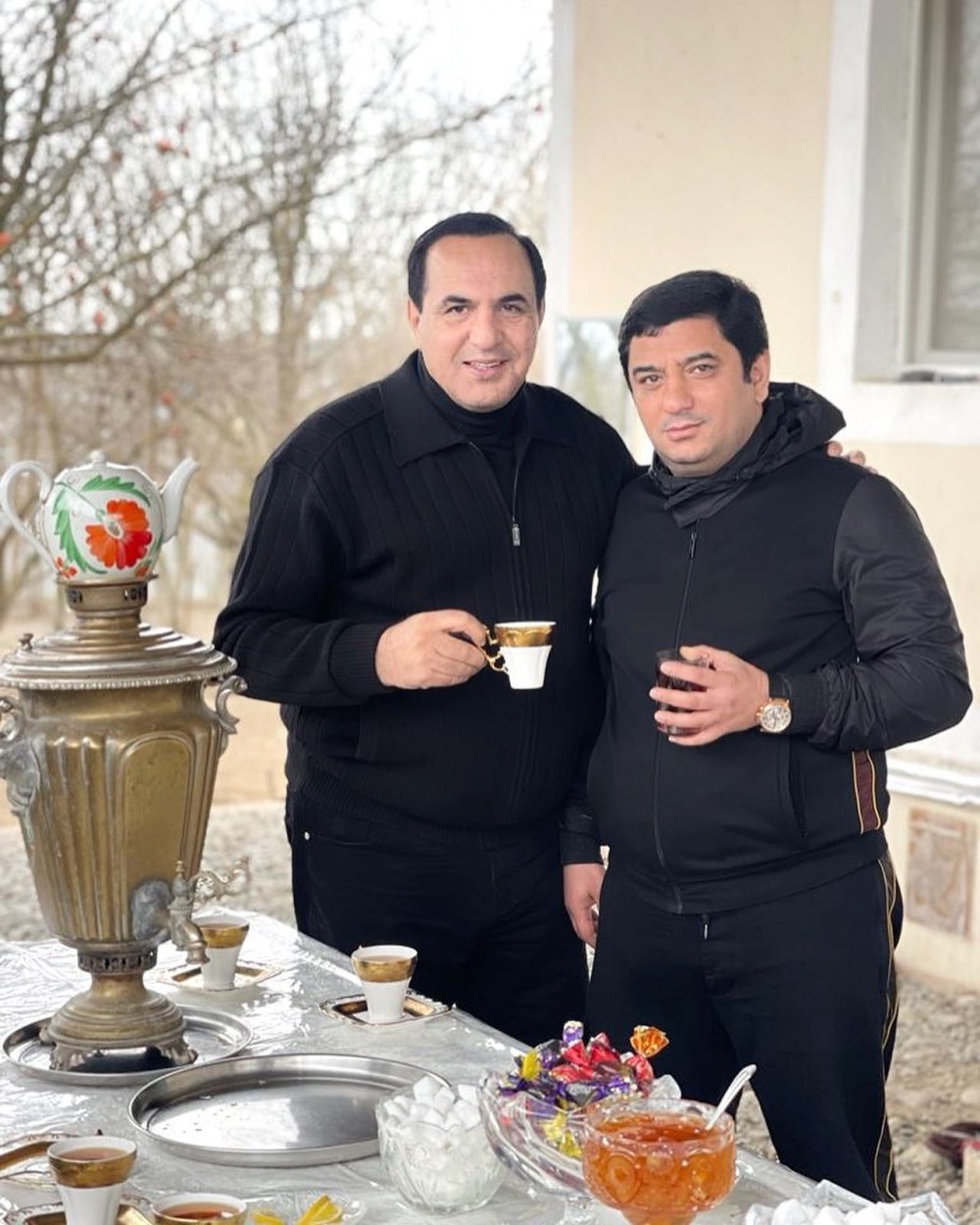 Manaf Ağayevlə Füzulidə “AA” seriyalı maşını sürən GÖRÜN KİM İMİŞ- FOTOLAR