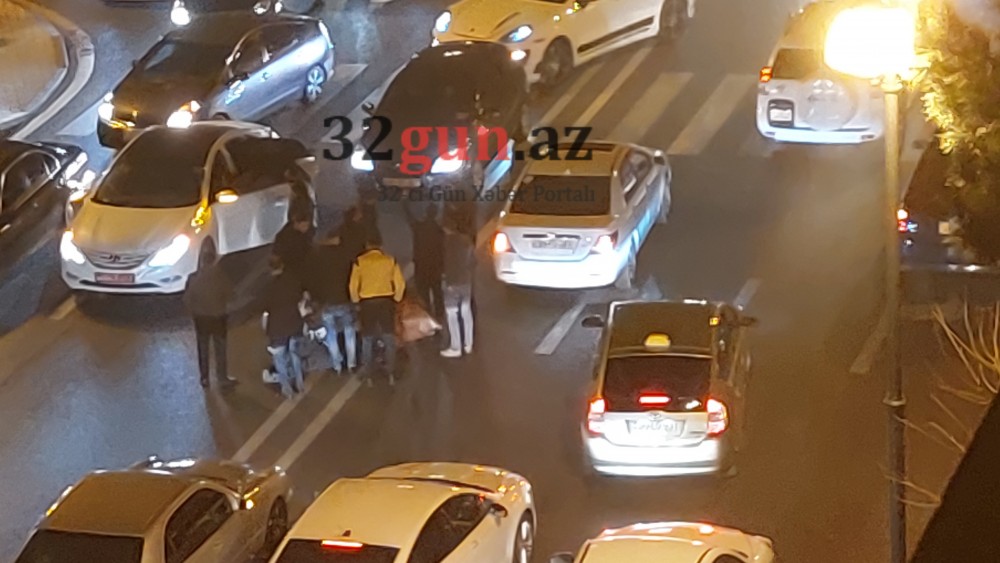 Bakıda səfirliyin sərxoş əməkdaşı maşınla adam vurdu -Təcili yardım gecikdi  (FOTO+VİDEO)