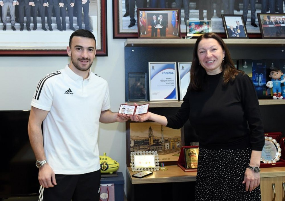 Qara Qarayev "İdman ustası" kimiTƏTİF OLUNDU (FOTOLAR)