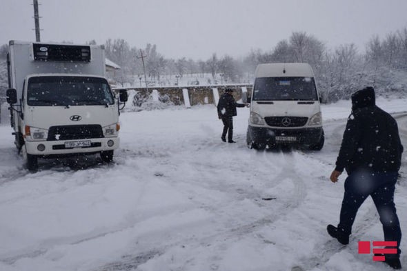 DYP-dən XƏBƏRDARLIQ- Yollar bağlanıb (FOTOLAR)