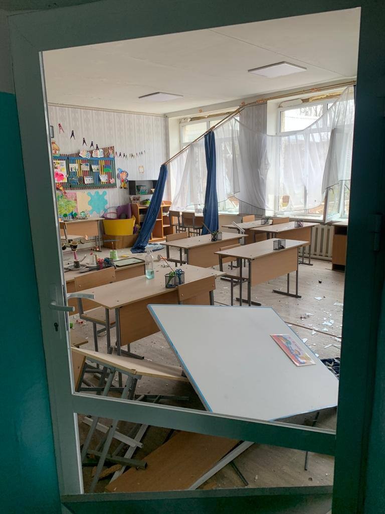 SON DƏQİQƏ! Ruslar humanitar yardım mərkəzini ATƏŞƏ TUTDU- Mülki şəxslər öldü (FOTOLAR)