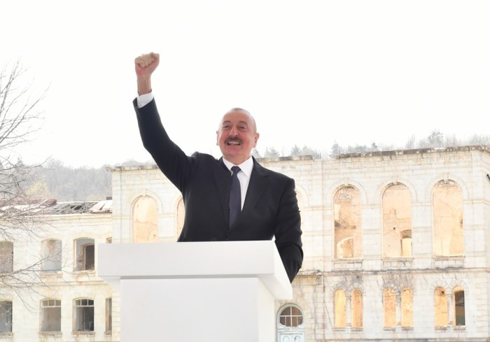 İlham Əliyev Şuşada qurultayda çıxış edib- VİDEO (YENİLƏNİB)