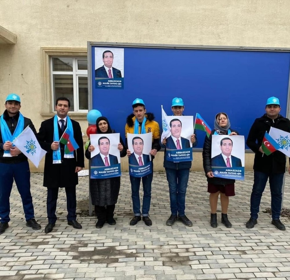 Özünü prezidentliyə namizəd kimi aparan deputatMahir Abbaszadə (FOTO)