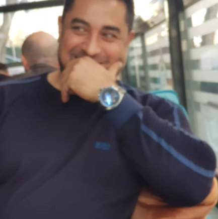 Azərbaycanlı məşhur GİZLİ saxladığı həyat yoldaşını göstərdi- FOTOLAR