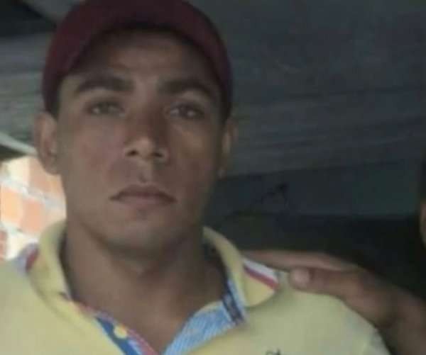 DƏHŞƏT: Polis baqajda kilidlədiyi şəxsin ölümünə səbəb oldu- FOTOLAR