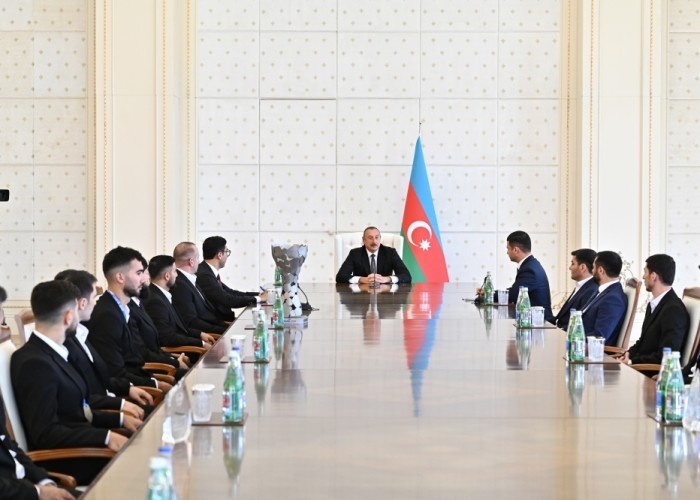 Prezident Avropa çempionu olan komandamızı qəbul etdi- FOTOLAR (YENİLƏNİB)