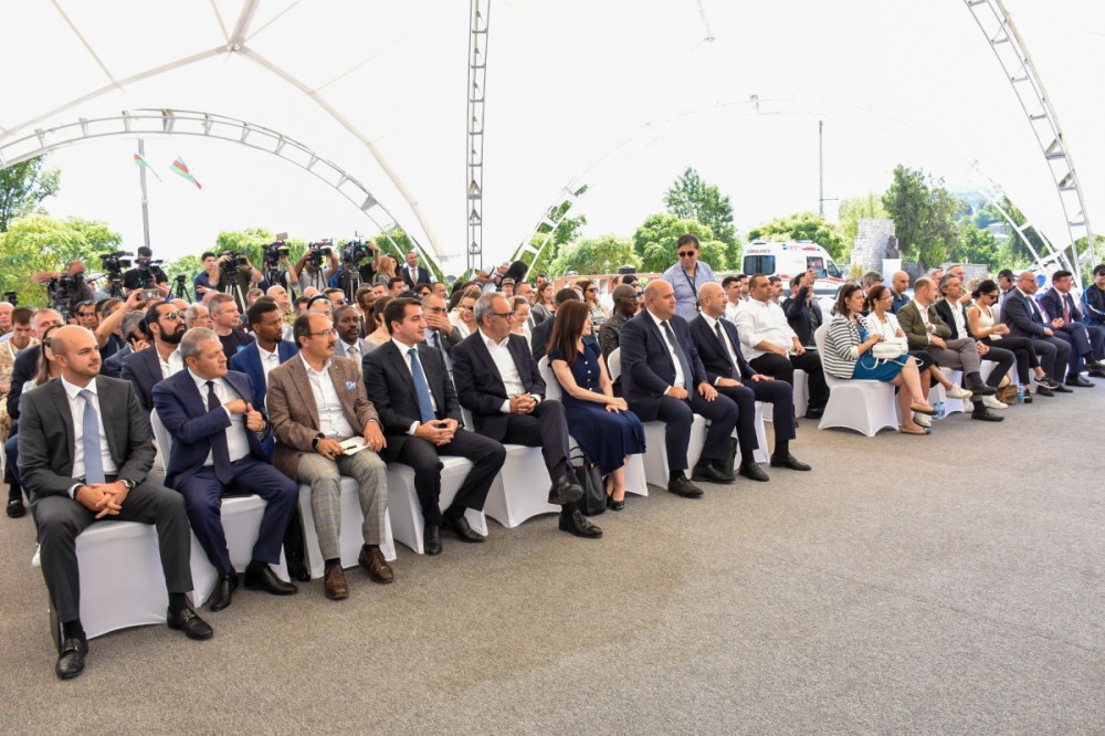 Şuşada beynəlxalq konfrans işə başladı(FOTOLAR)