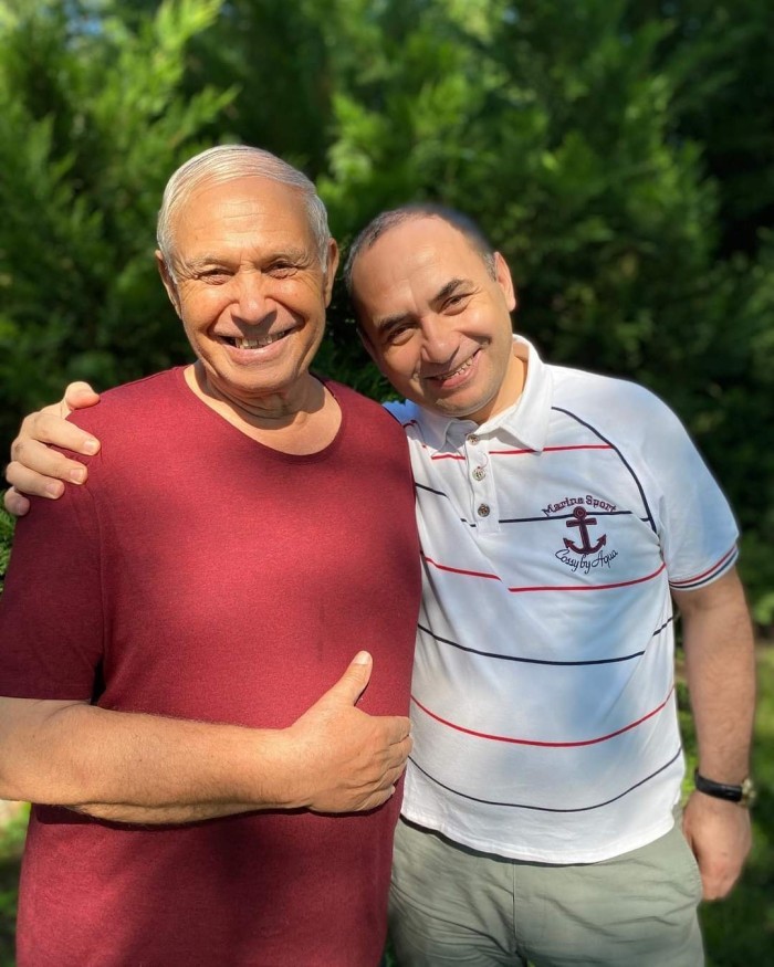 Deputata ağır itki- FOTO