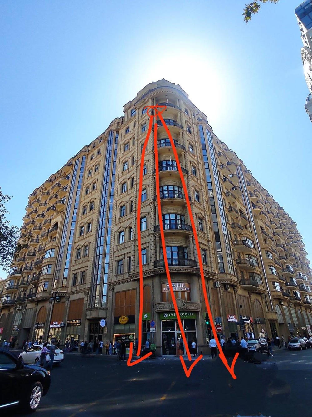 “Öləcəkdim, 2 balam da yetim qalacaqdı”- Bakının mərkəzində HADİSƏ