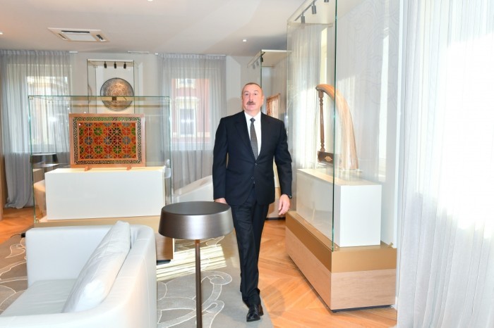 Prezident İtaliyadakı səfirliyin yeni binasınınaçılışında (FOTOLAR)