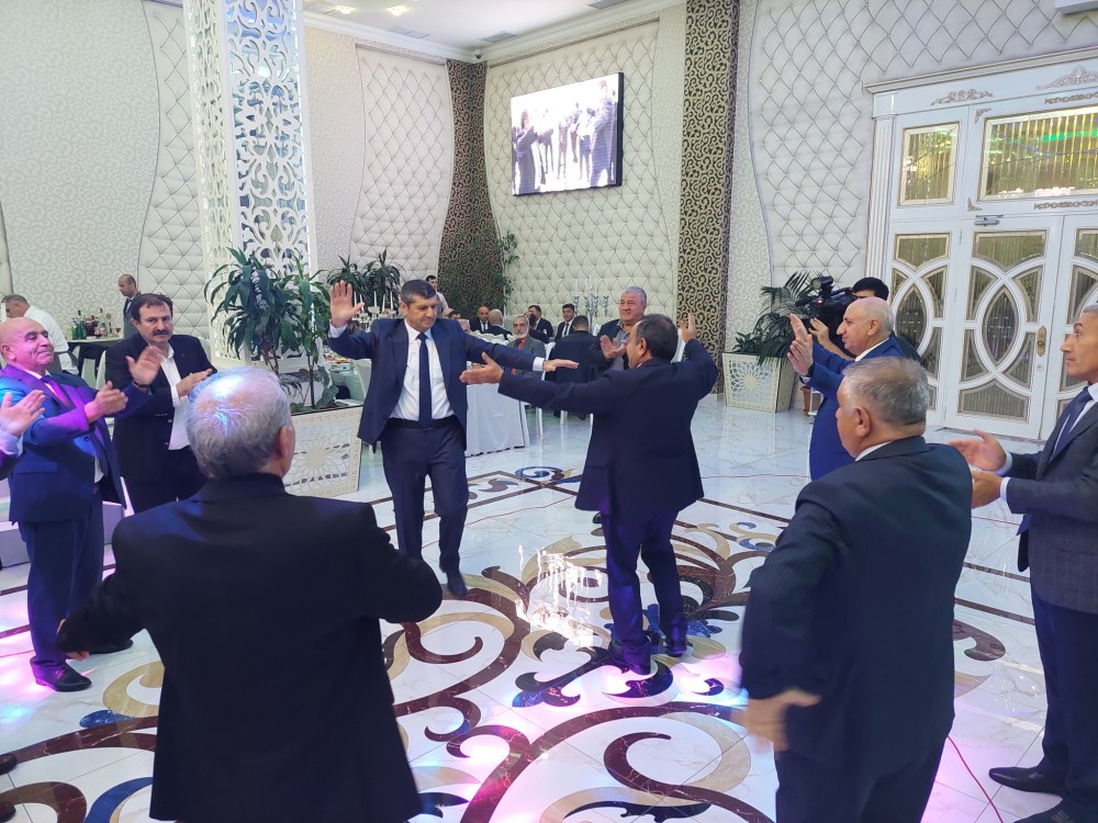 Şəmistan Əlizamanlının oğlunun toyu oldu(FOTOLAR)