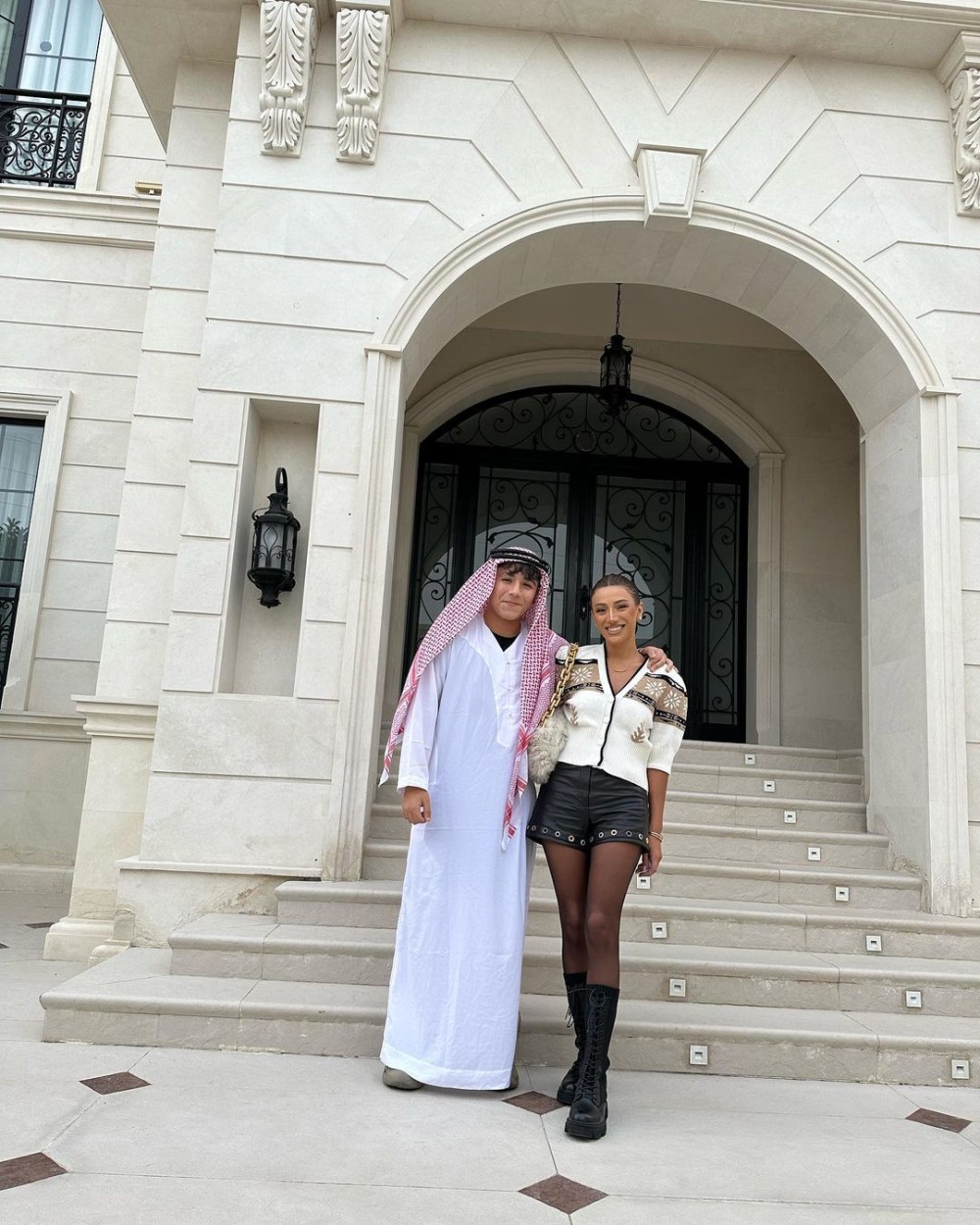 Röya Ayxanın oğlu Hüseynlə yeniFOTOLARI