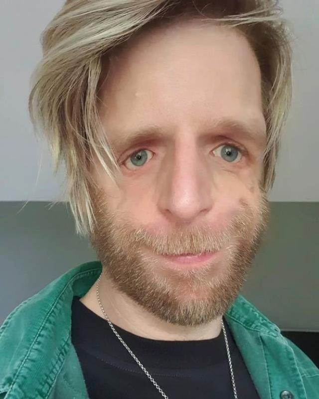 Doğuş otağında körpənin üzünü görənailə xəstəxananı tərk edib (FOTO/VİDEO)