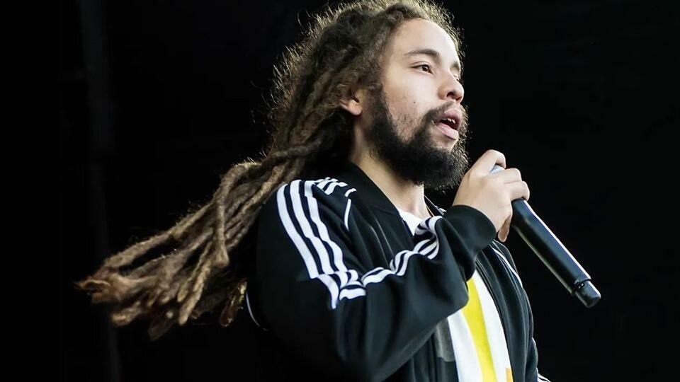 Məşhur müğənni vəfat etdi- FOTO