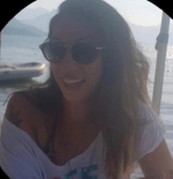 Kişi 3 illik həyat yoldaşınıbıçaqladı