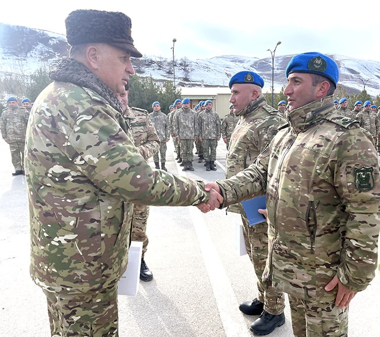 Baş Qərargah rəisi hərbi hissələrin döyüş hazırlığını yoxladı- FOTOLAR