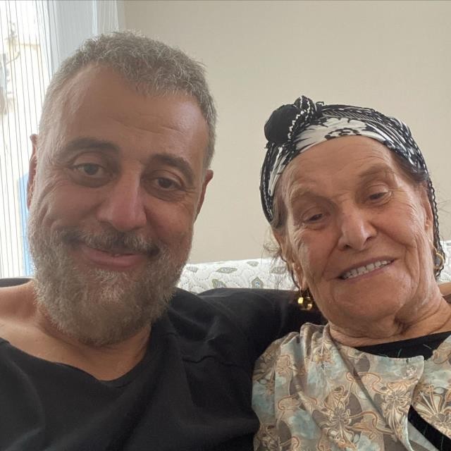 Tanınmış rejissora ağır itki- FOTOLAR