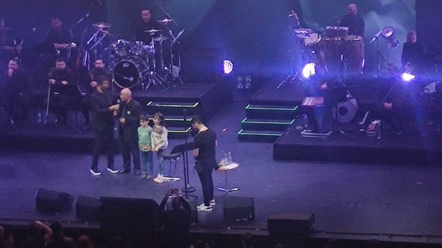 Mahsun Kırmızıgül şəhidin övladlarının bütün təhsil haqqını üzərinə götürdü -FOTO