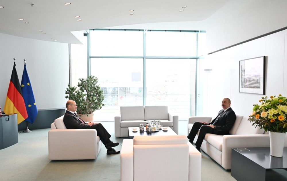 İlham Əliyevlə Almaniya Kanslerinin təkbətək görüşü olub- FOTO