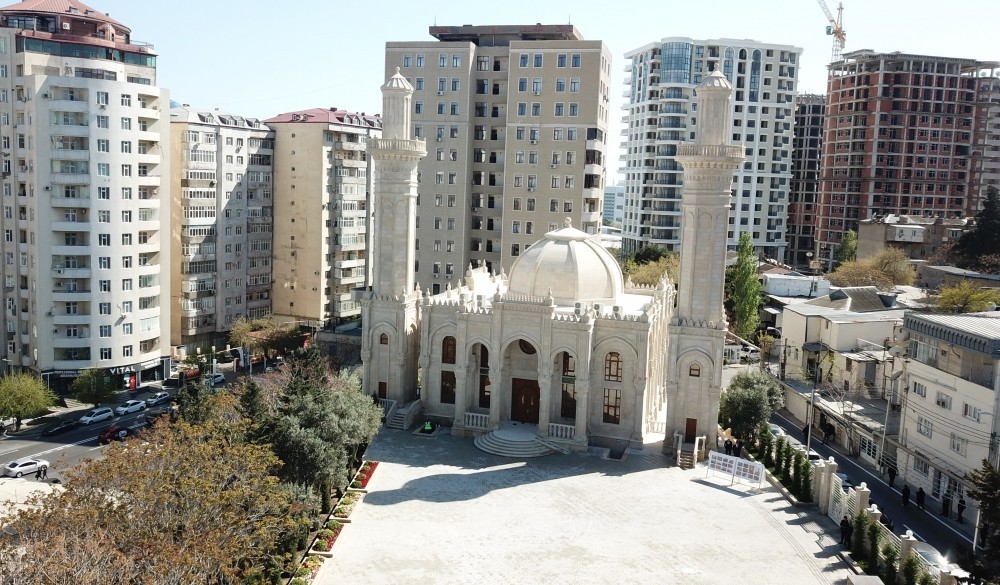 Prezident və birinci xanım“Cümə” məscidinin açılışında (FOTOLAR+ YENİLƏNİB)