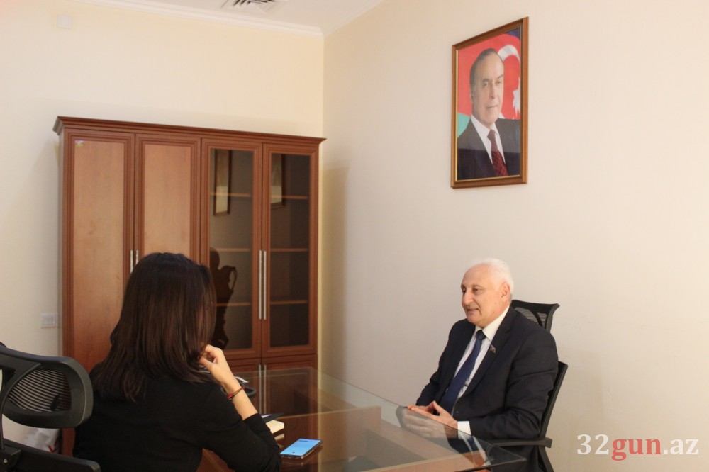 "Mən heç "kreslo"da oturanda özümü məmur kimi hiss etmirəm"- Millət vəkili  (VİDEO)