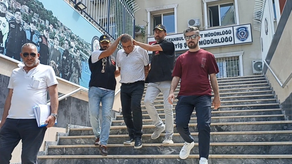 Bələdiyyə sədrini otağındagüllələmək istədilər - FOTO