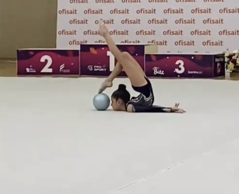 Bakıda möhtəşəm turnir- Yeniyetmə və gənc gimnastlar məharətlərini göstərdi (FOTO)