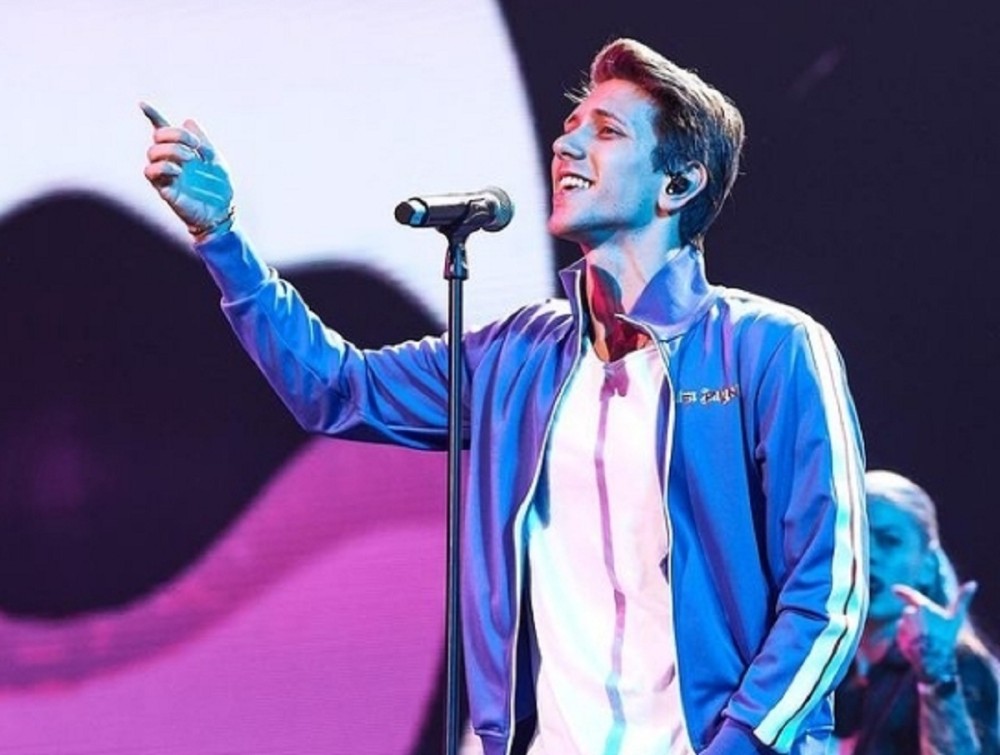 Tanınmış müğənni musiqi karyerasını bitirdiyini açıqladı