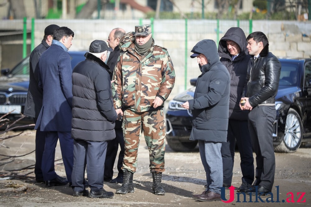 Etibar Mirzəyev və Baş prokurorun müavini yenidən partlayış olan ərazidə(FOTO)