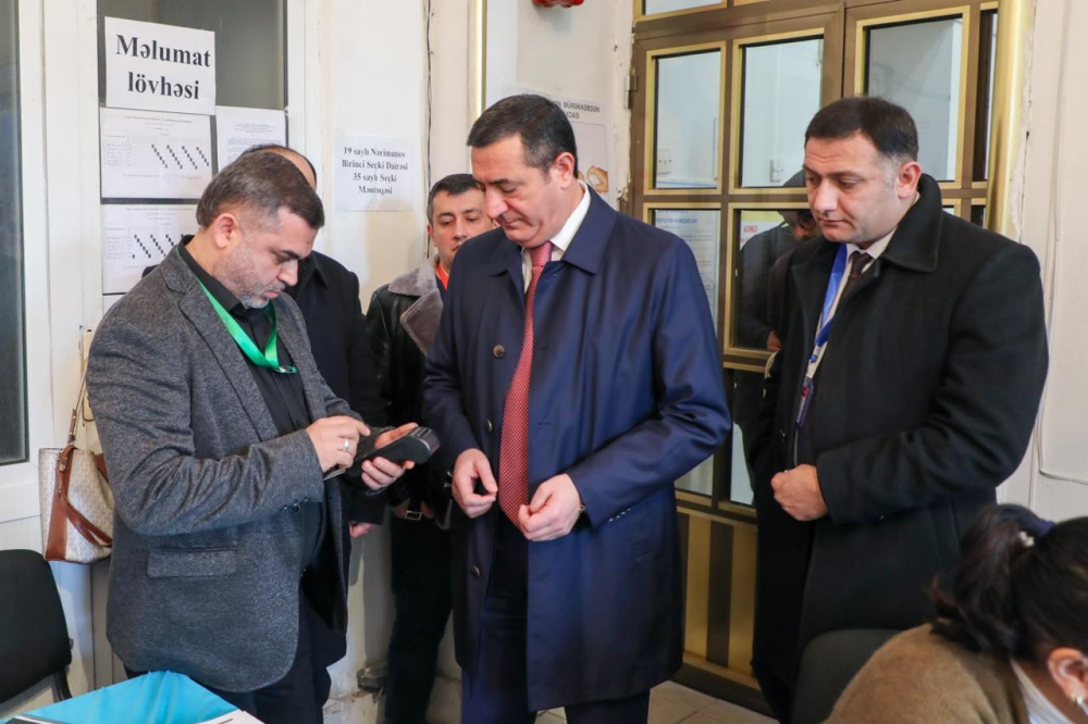 Dövlət rəsmiləri səs verdilər - FOTOLAR+VİDEO (YENİLƏNİB)