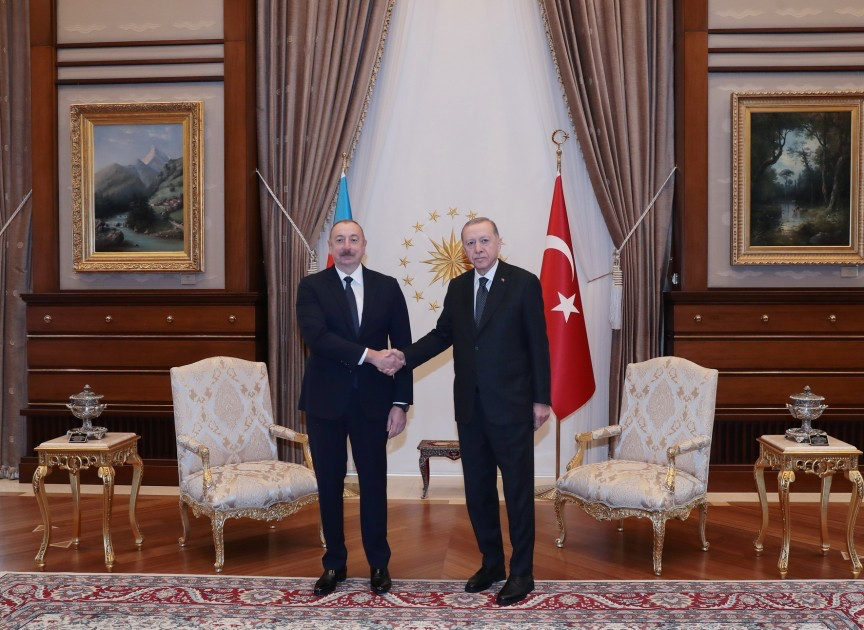 İlham Əliyevlə Ərdoğanın təkbətək görüşü oldu -YENİLƏNİB (FOTO)