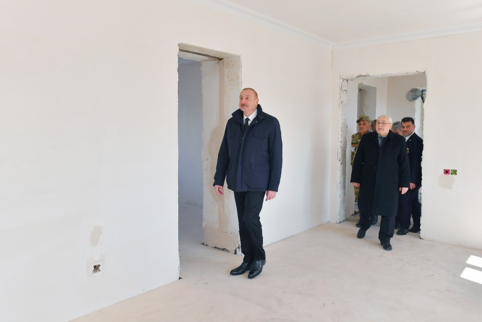 İlham Əliyev Xocalıda Soyqırımı Memorialının təməlini qoydu - YENİLƏNİB (VİDEO)