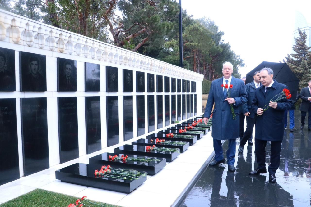 Rusiya İstintaq Komitəsinin sədri Kamran Əliyevin dəvətilə Bakıya gəldi -FOTOLAR