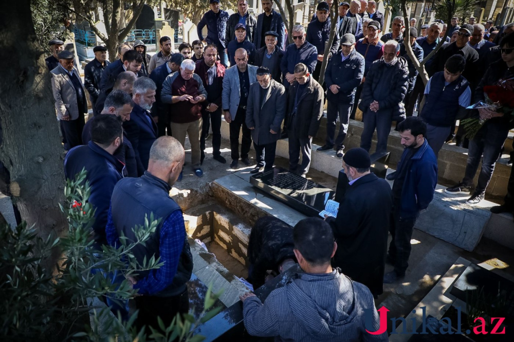 Namiq Abbasov dəfn edildi -(FOTOLAR + YENİLƏNİB)