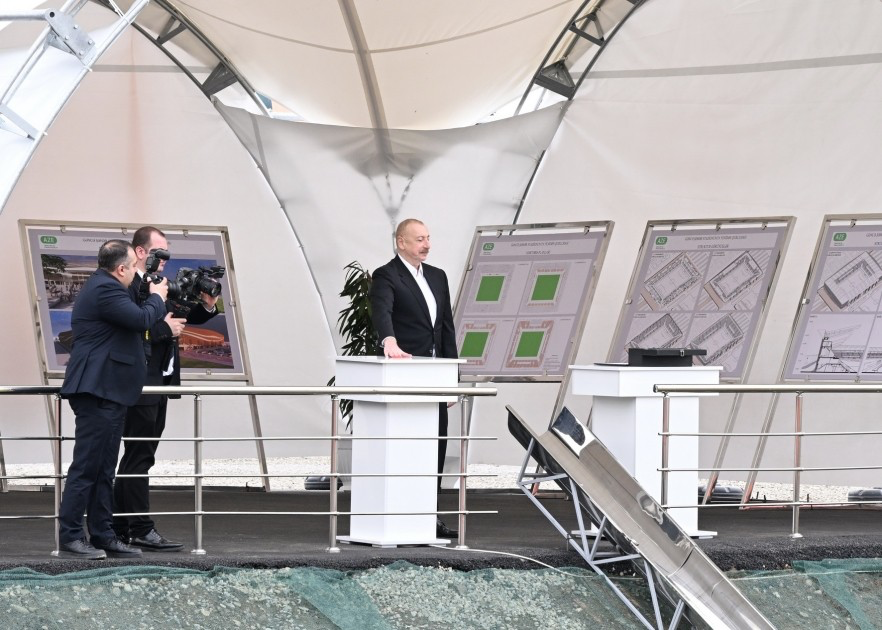 Gəncə şəhər stadionunun təməli qoyuldu - YENİLƏNİB (FOTOLAR)