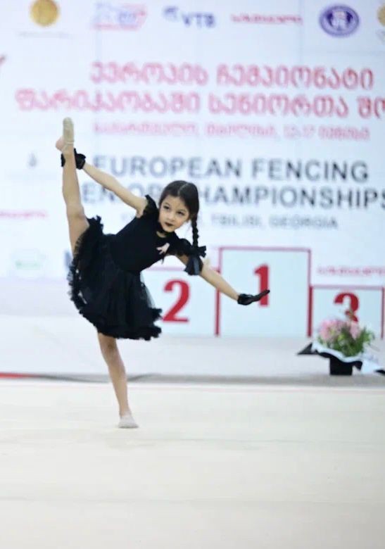 7 yaşlı Kübra Gürcüstandan iki medalla qayıtdı -Qızıl və gümüş (FOTOLAR)