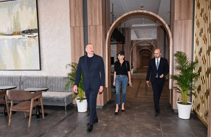 Prezidentlə xanımının hotelin açılışından - MARAQLI FOTOLAR