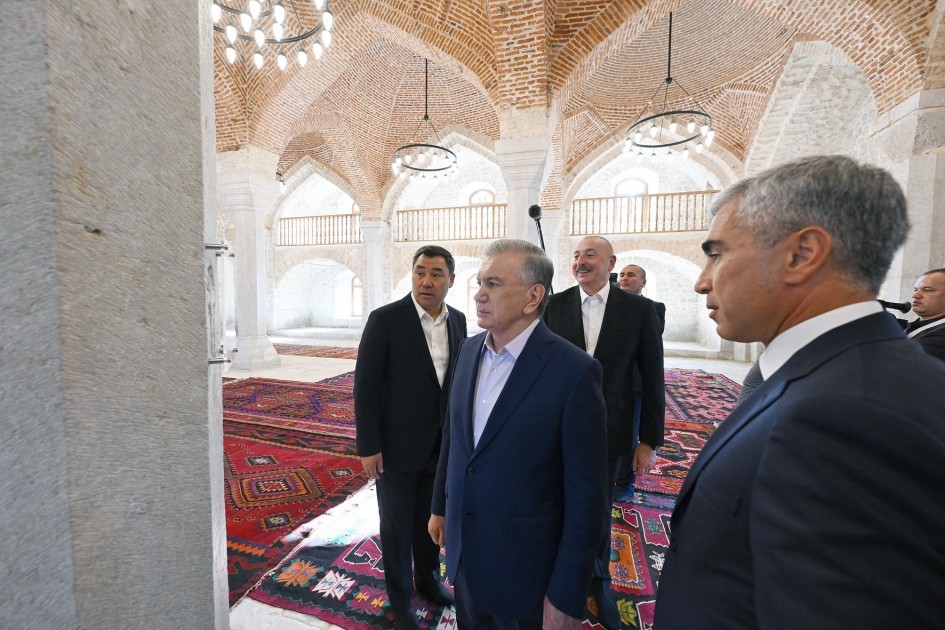 Prezidentlər Şuşanı gəzdi -FOTOLAR (YENİLƏNİB)