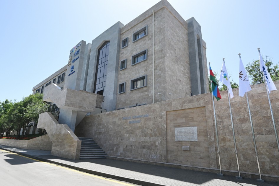 Prezident Şuşada Dövlət Xidmətləri Mərkəzinin açılışında iştirak etdi- FOTOLAR (YENİLƏNİB)