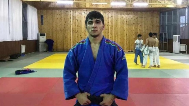 Yeni ailə quran baş məşqçi dünyasını dəyişdi - FOTOLAR